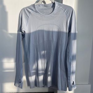 Lululemon / Swiftly Tech Long Sleeve / Size 6